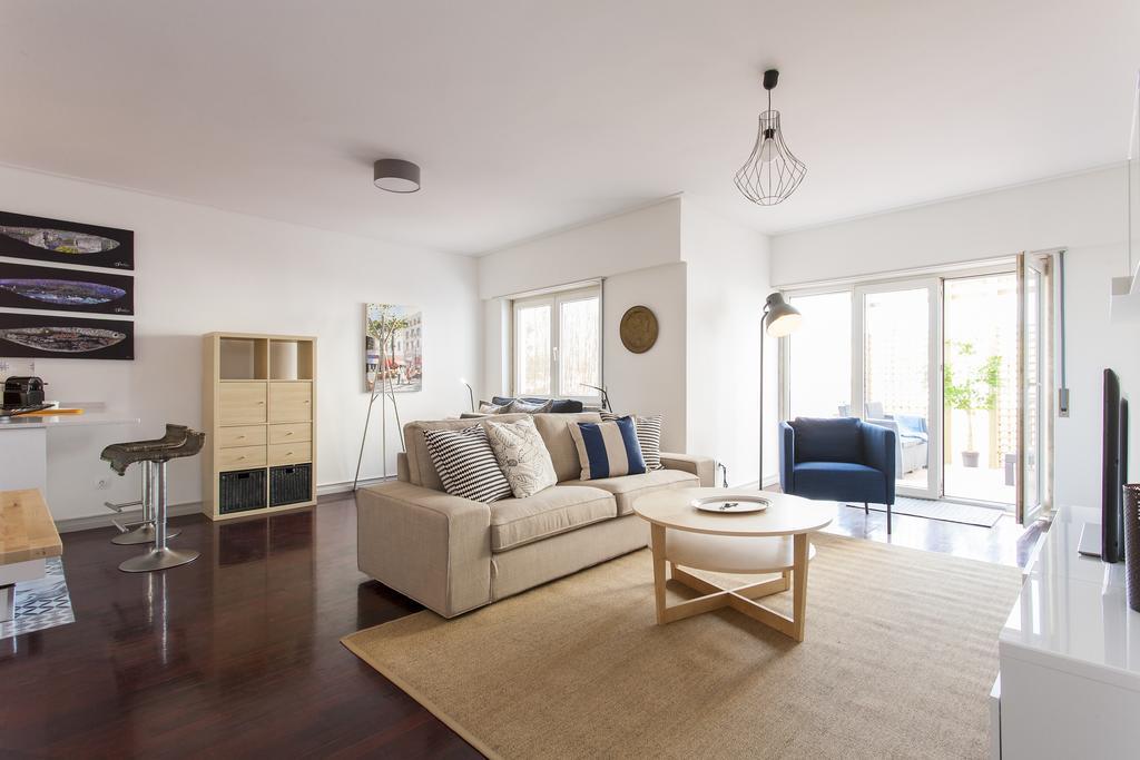 Joivy Superb 1-Bed Apt With Workspace And Terrace, Close To Avenida Da Liberdade Lisboa Екстериор снимка